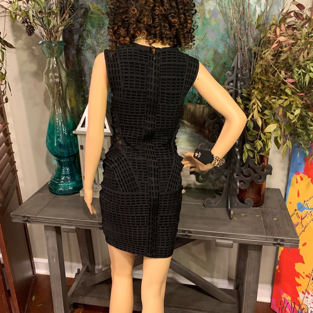 Gorgeous stunning Stretch bandage dress! Boutique - Picture 3 of 3